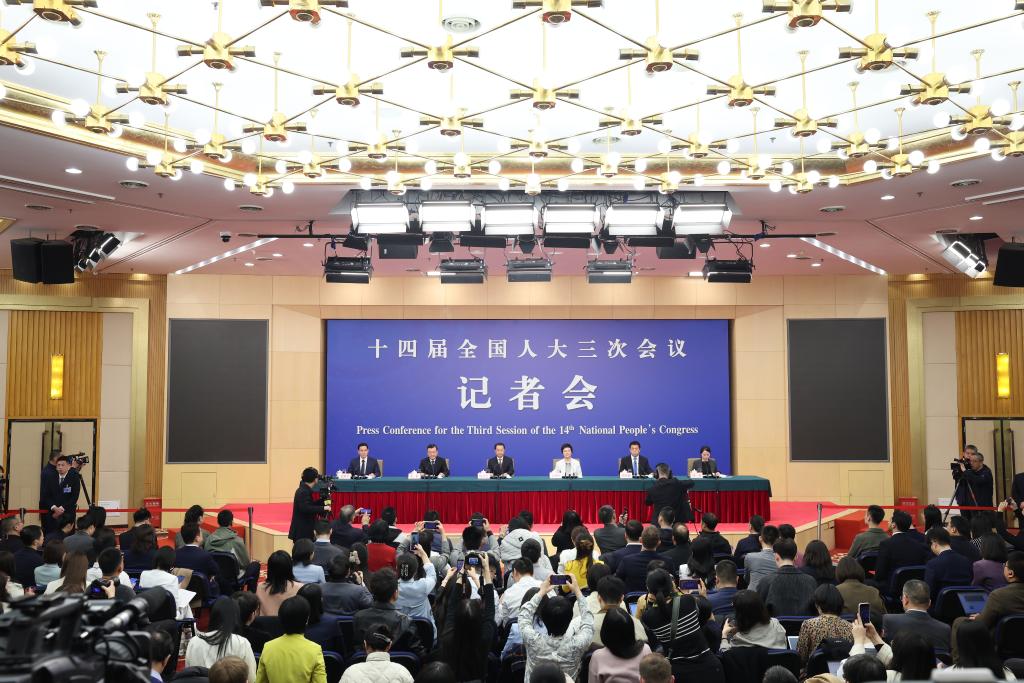 十四屆全國人大三次會議舉行民生主題記者會
